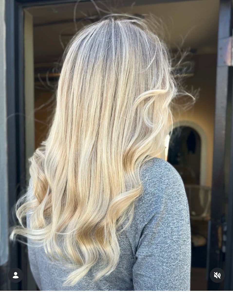 Salon Reign