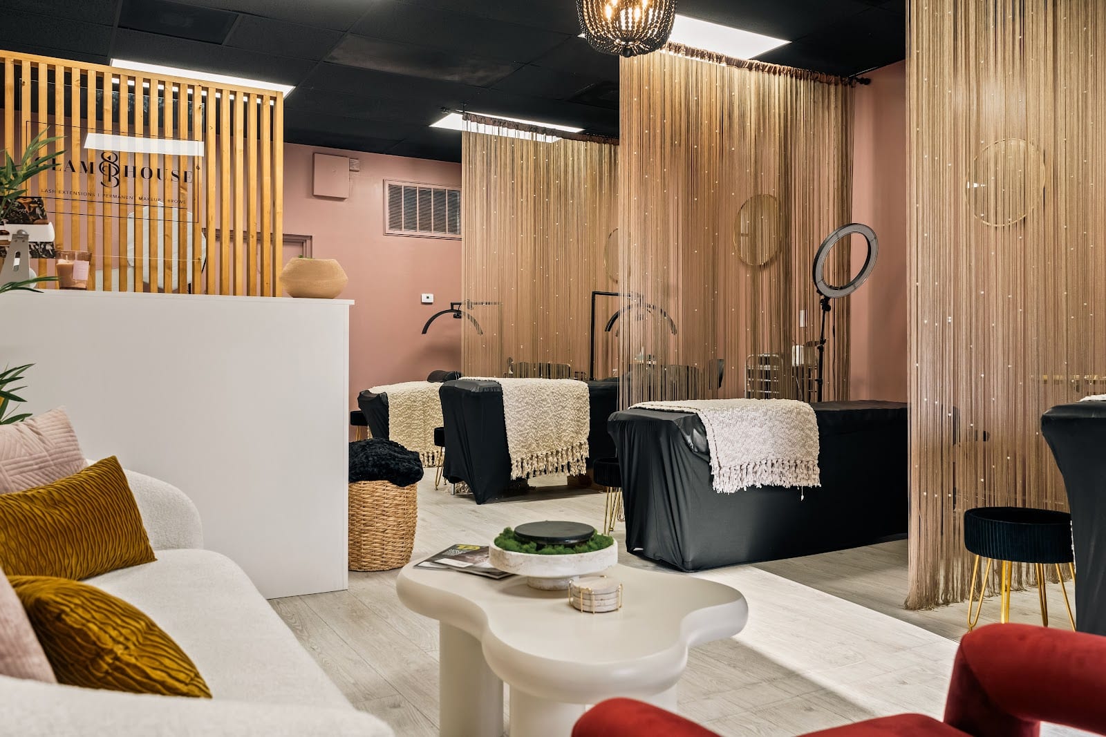 Glam House 813, photo 2