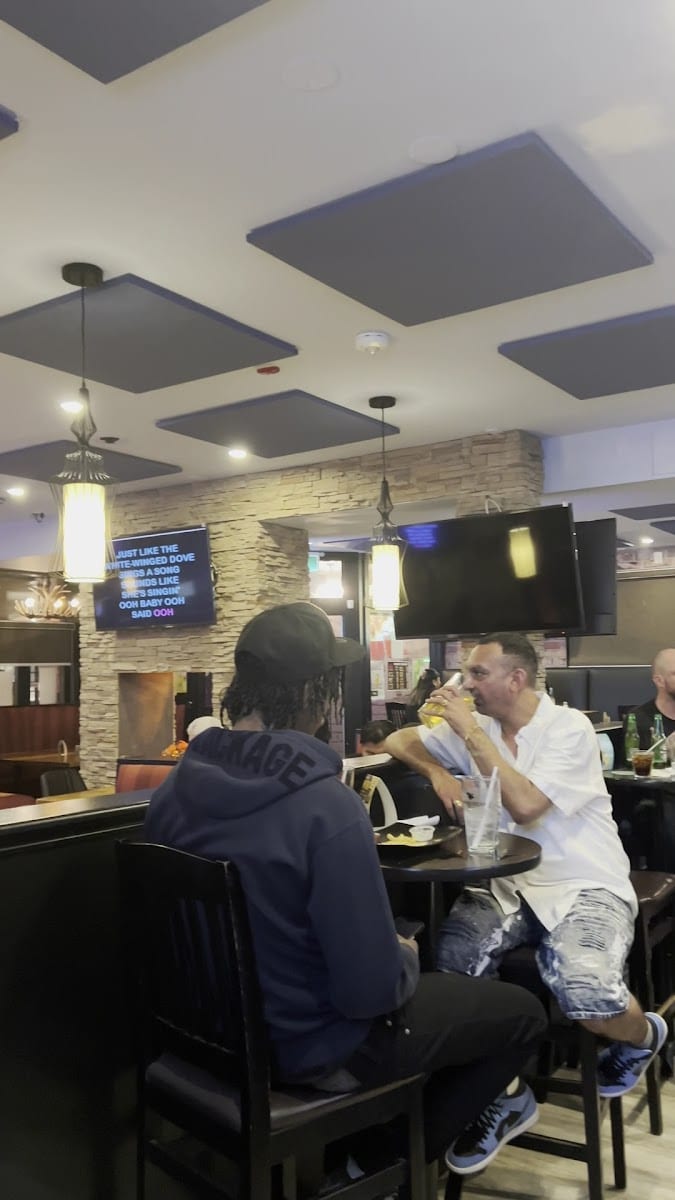 The Bull Pub & Grill, photo 3