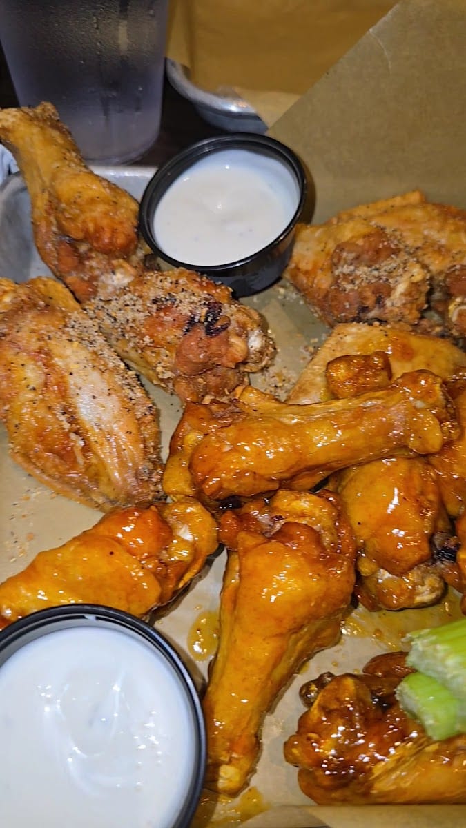 Buffalo Wild Wings, photo 3