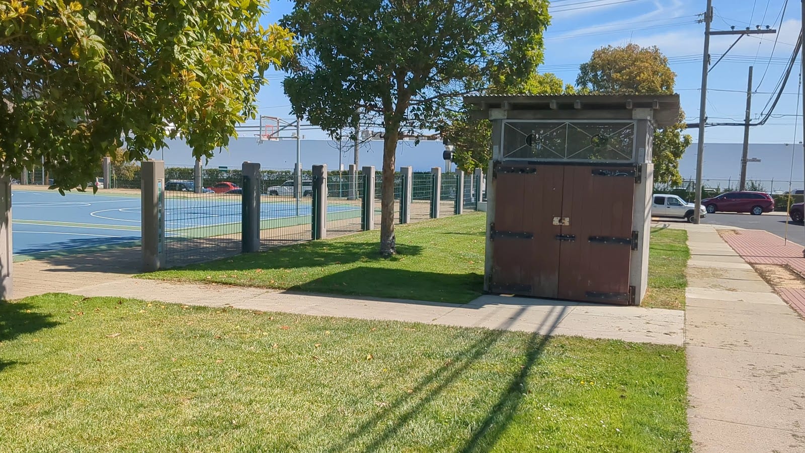 Kelloch & Velasco Mini Park, photo 2