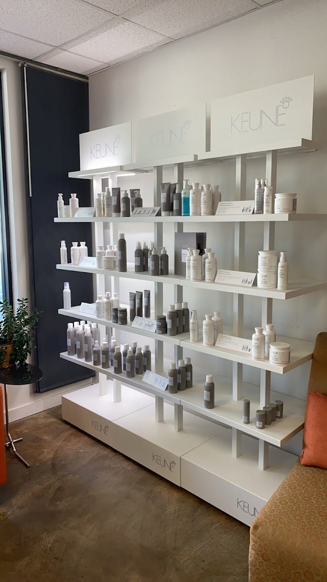 DaSaka Salon