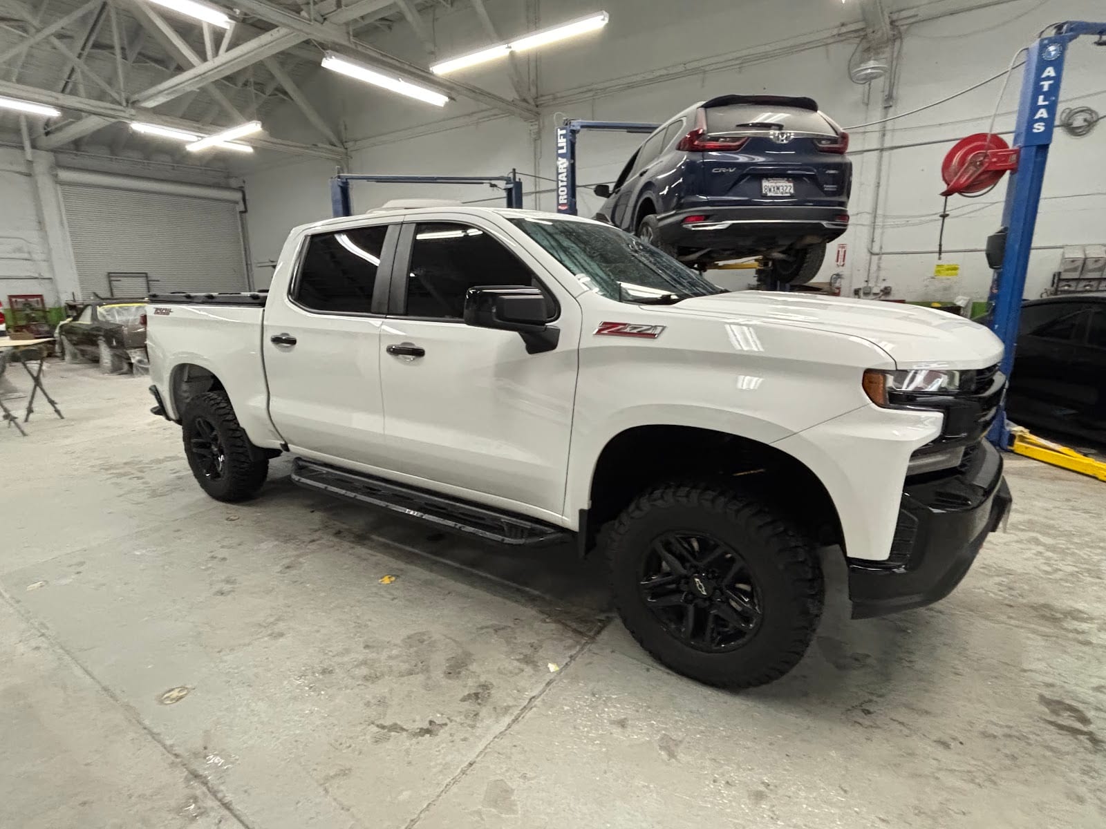 Domport Auto Body, photo 2