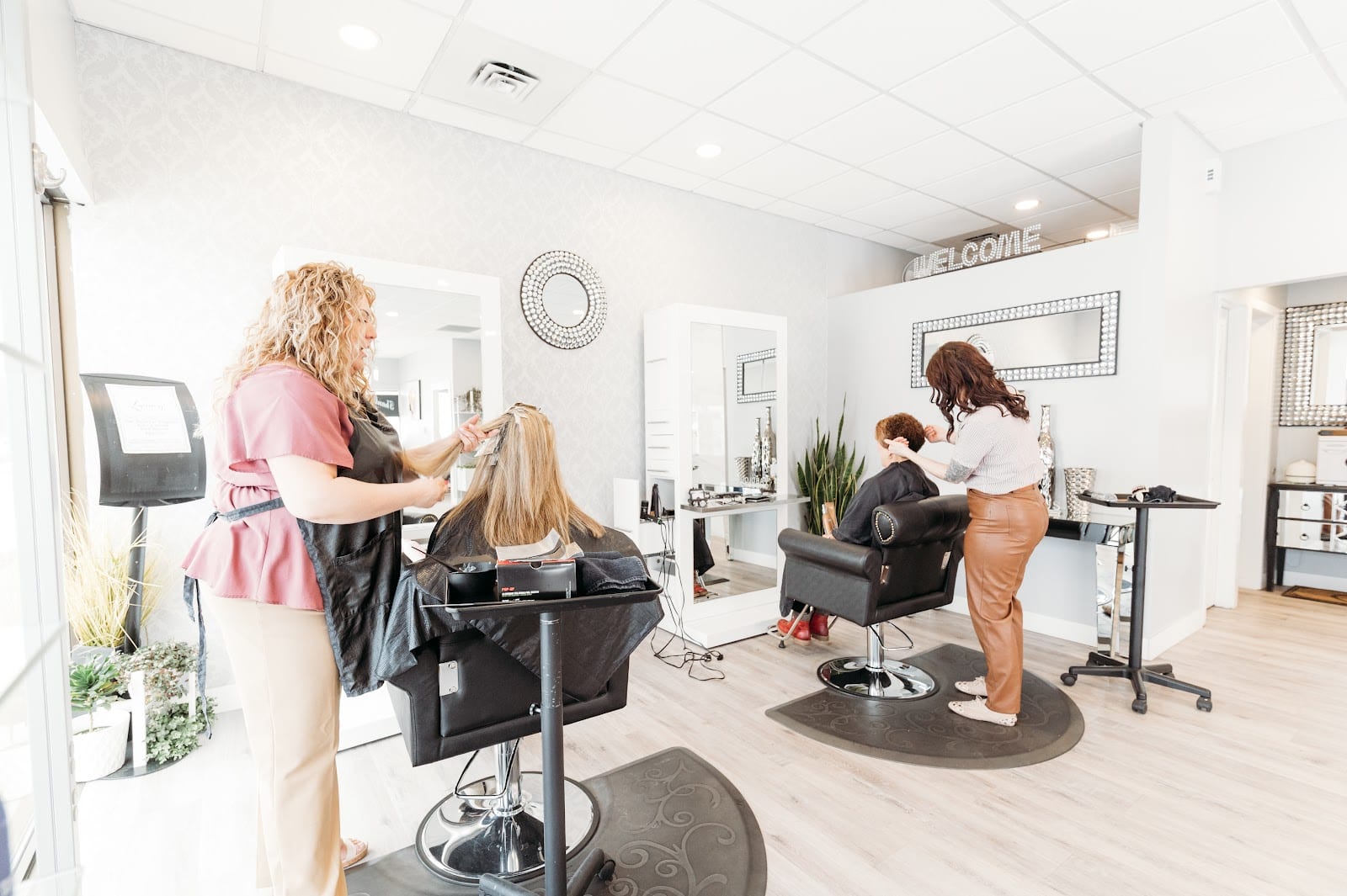 Legendary Hair Lounge