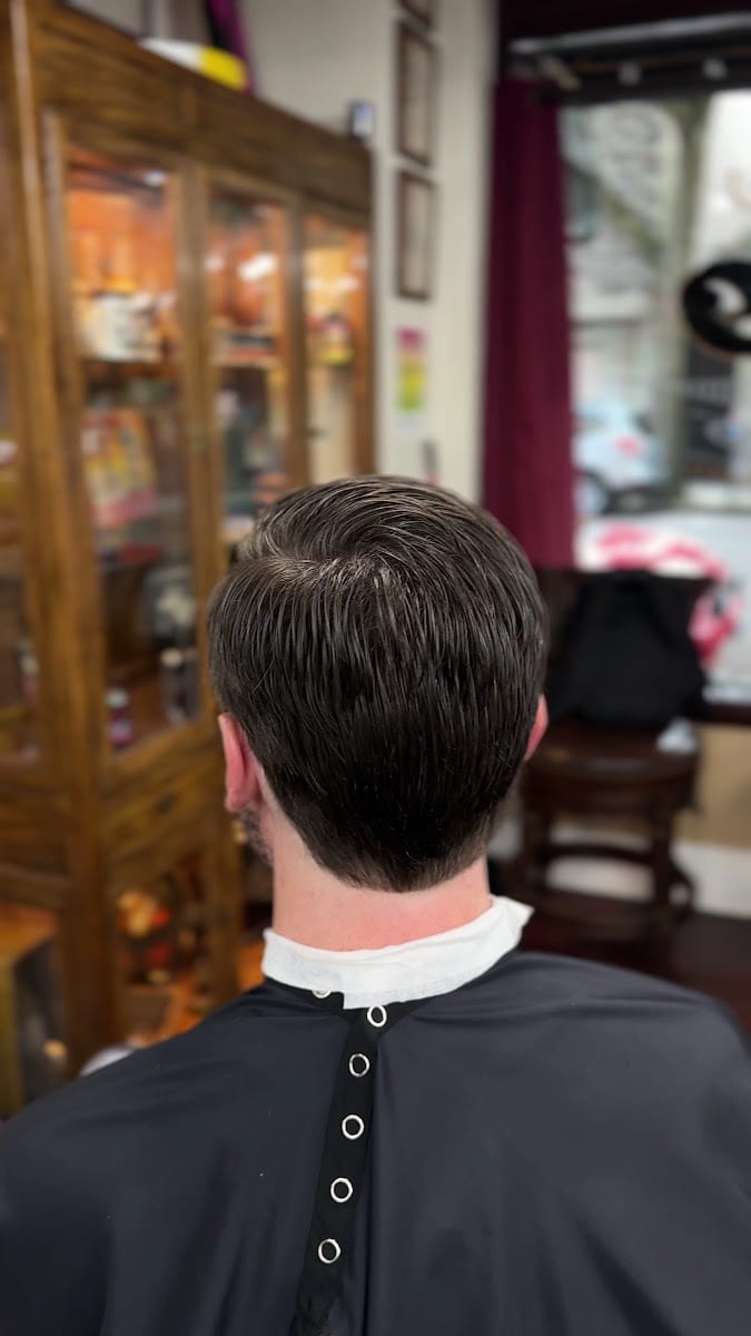 The Olympian Barbershop, photo 2