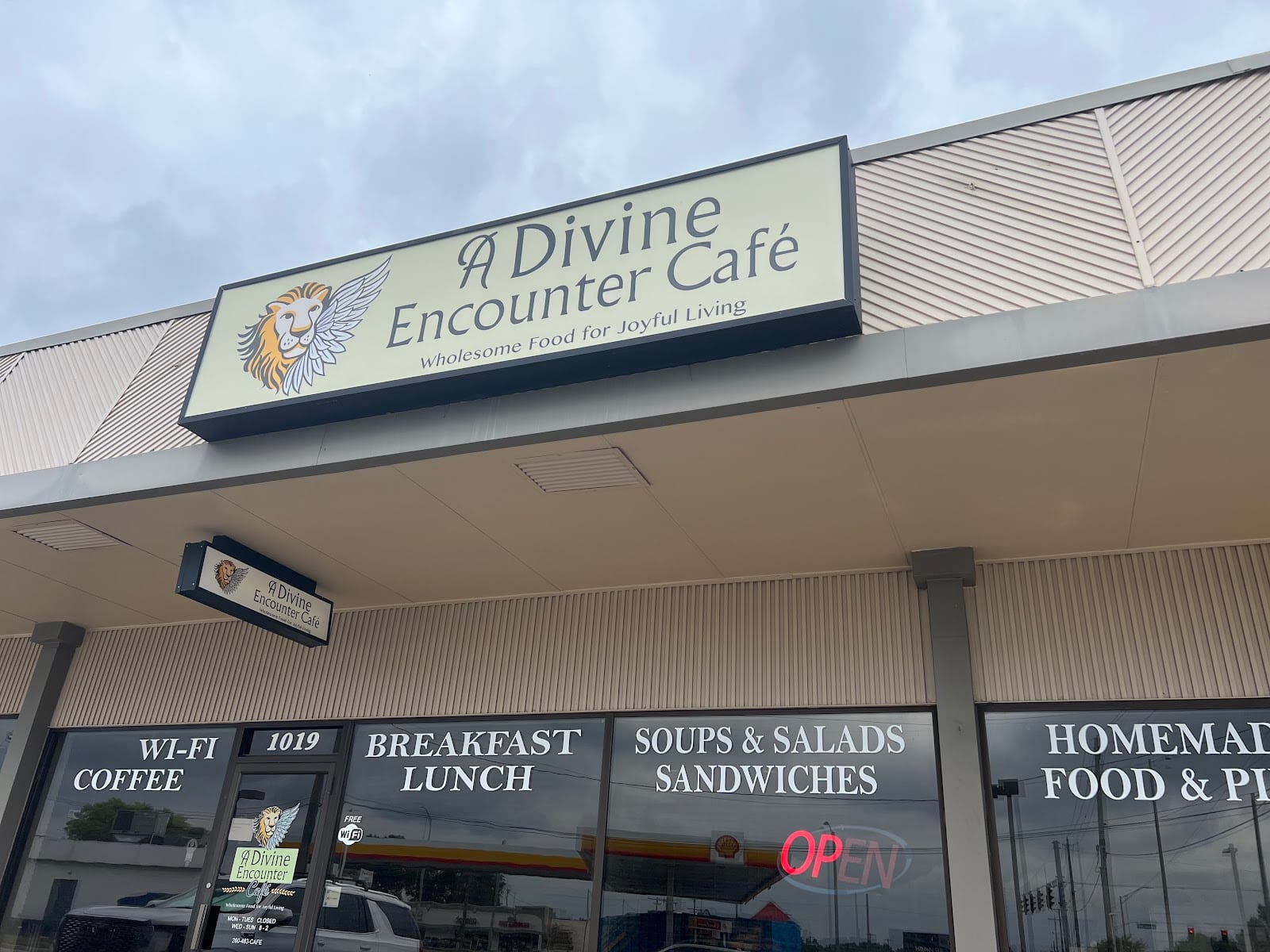 A Divine Encounter Café, photo 2