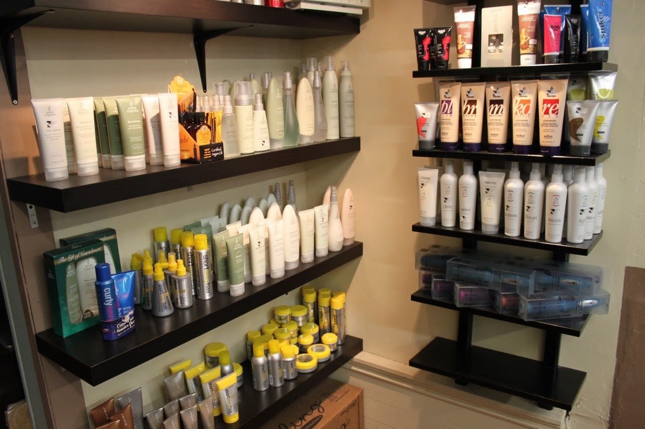 Laura's Beauty & Barber Shop