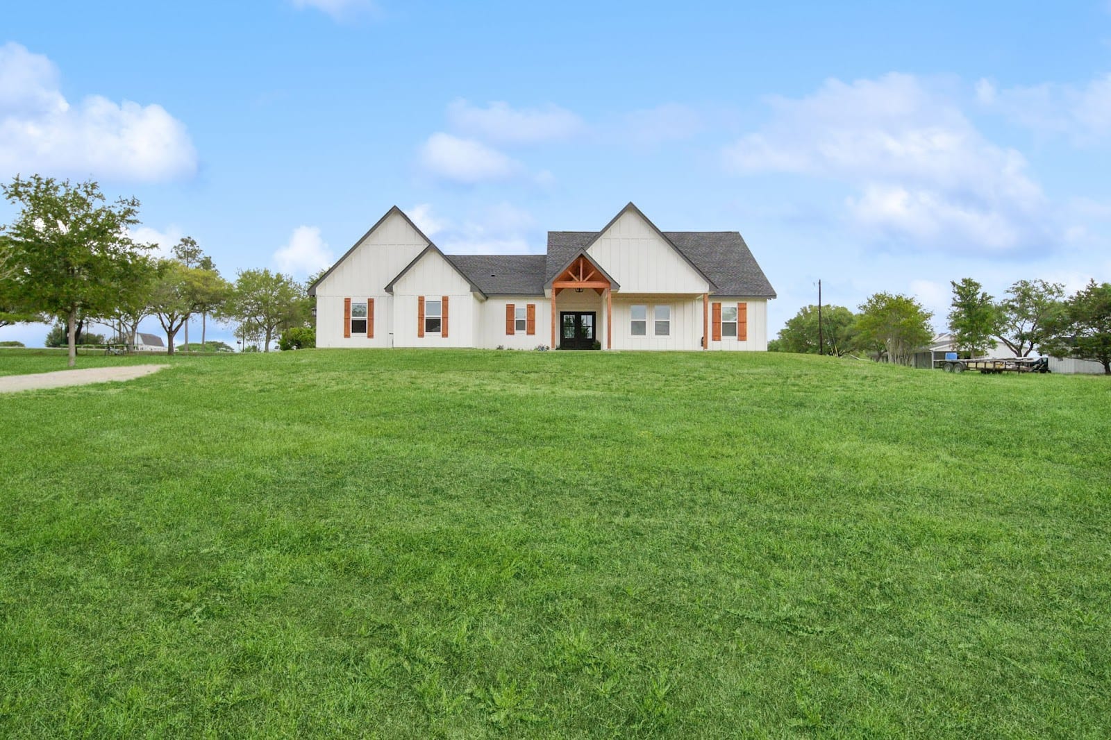 Eric Benitez, Realtor