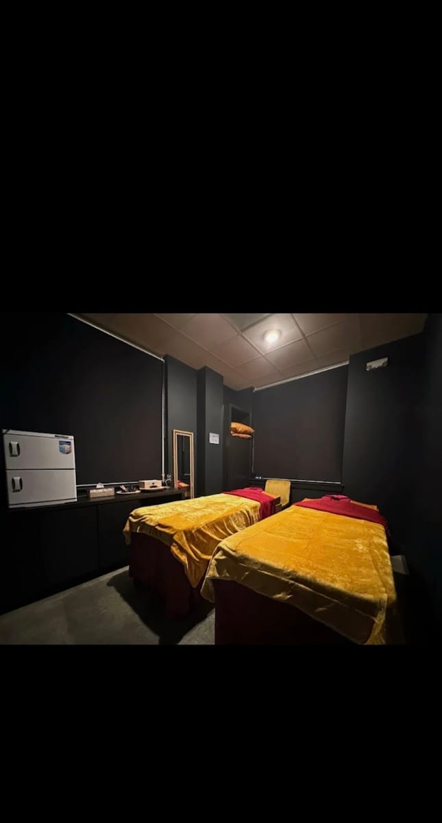 Lloyd wellness massage therapist