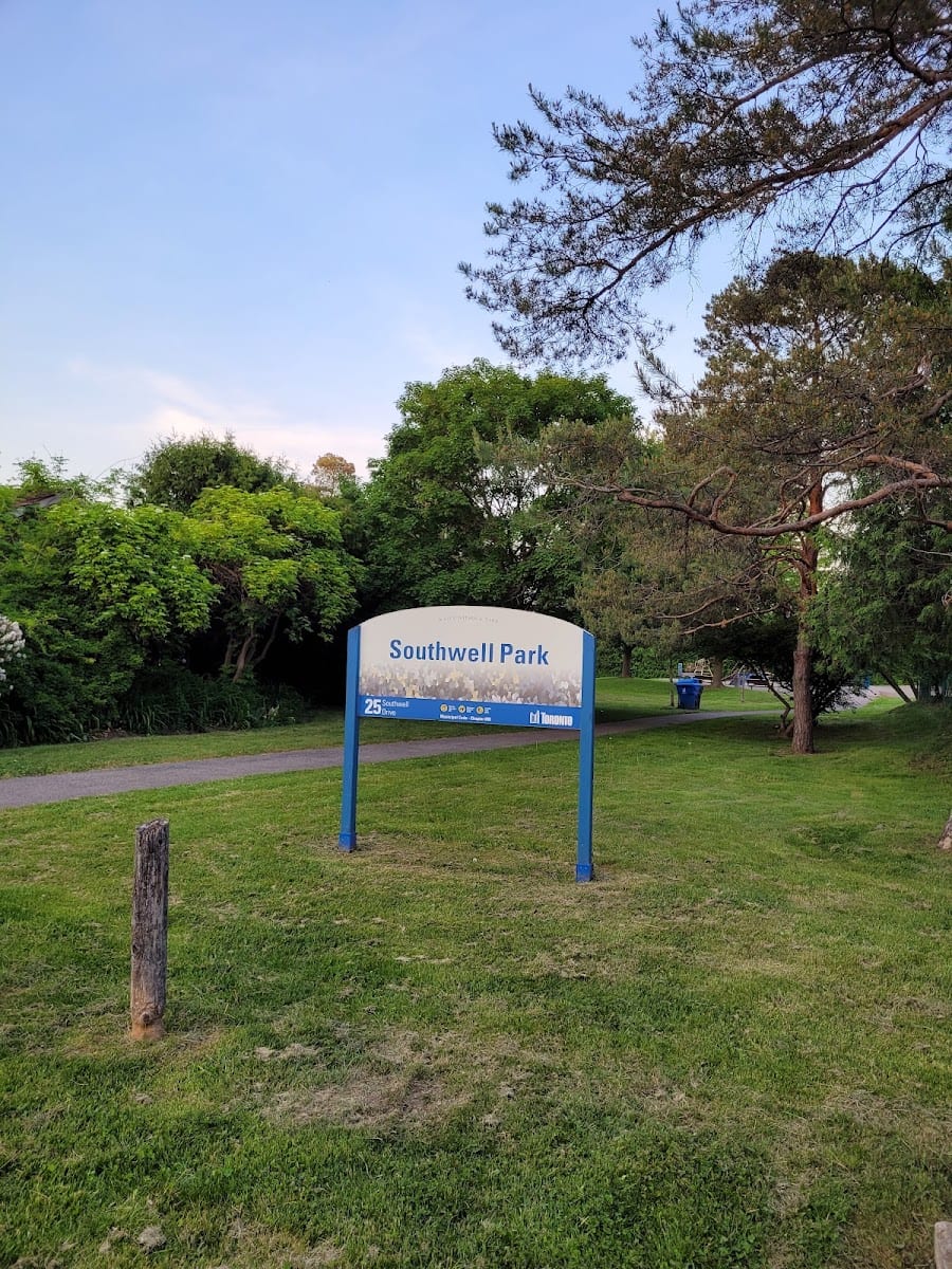 Southwell Park, photo 3