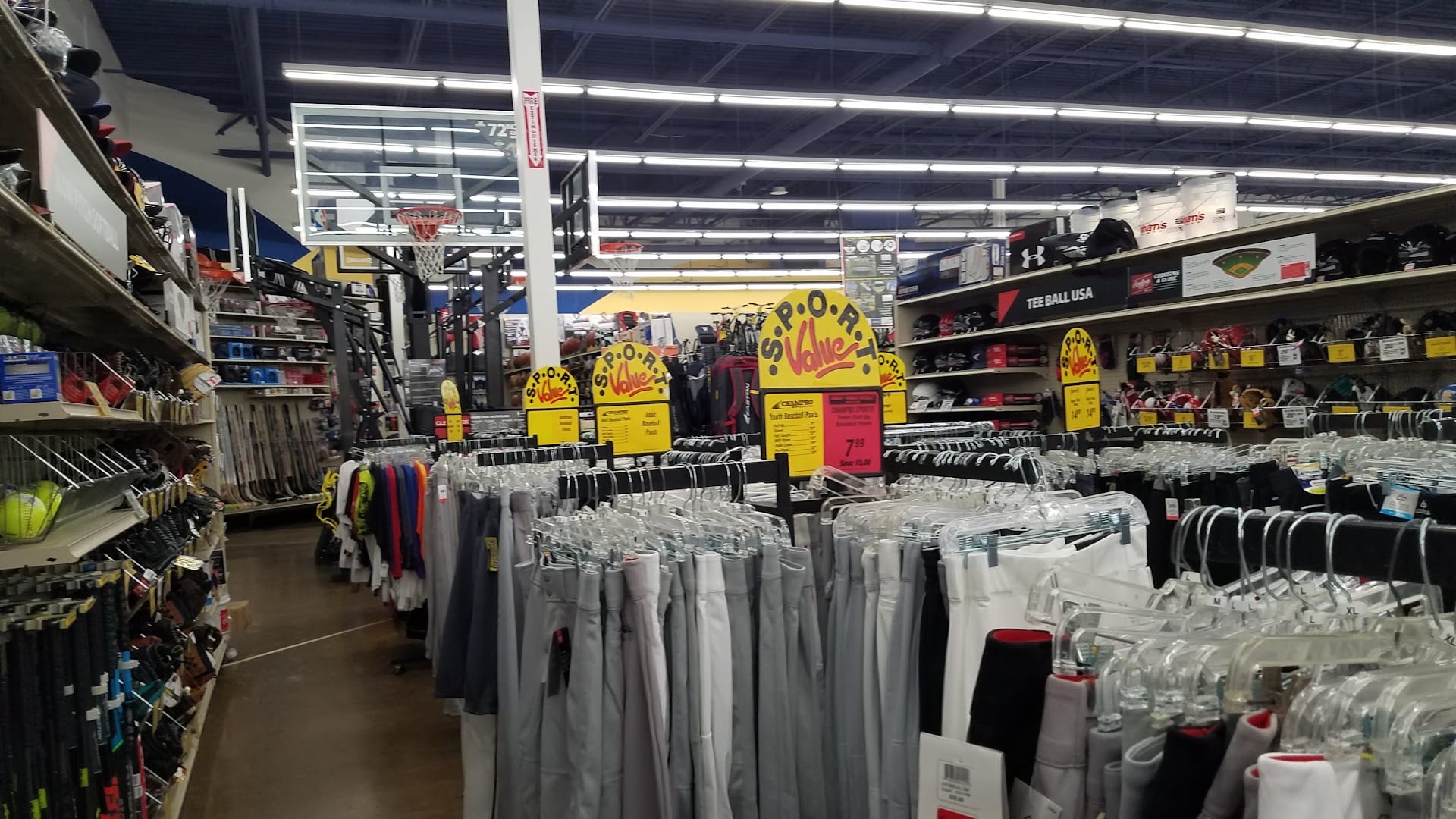 Dunham's Sports, photo 2