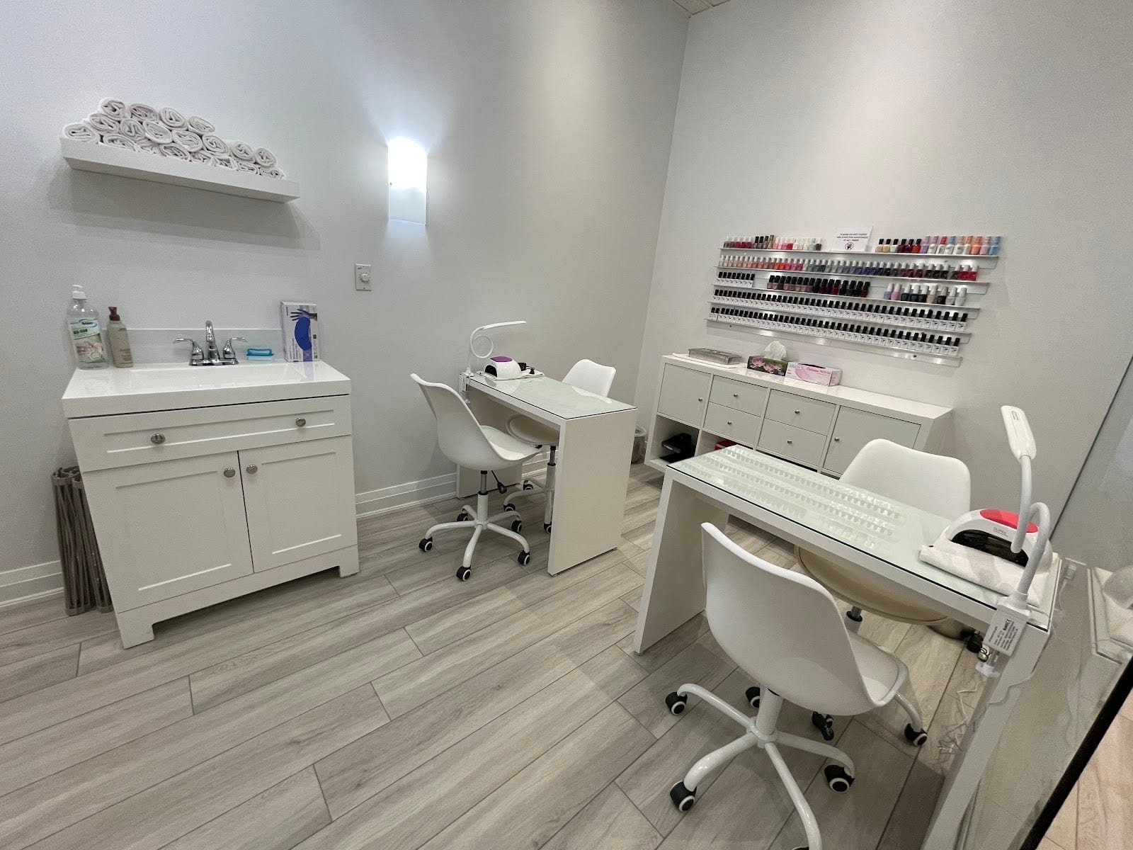 The Wild Strawberry Salon