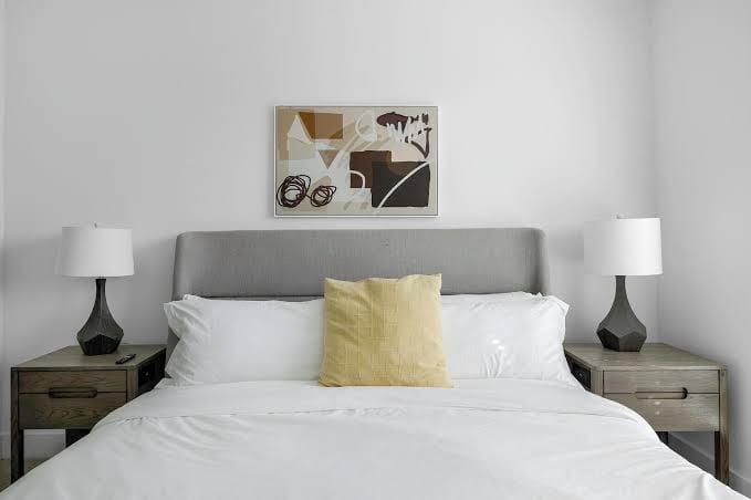 Landing | Stylish 2BD, Pool, Gym