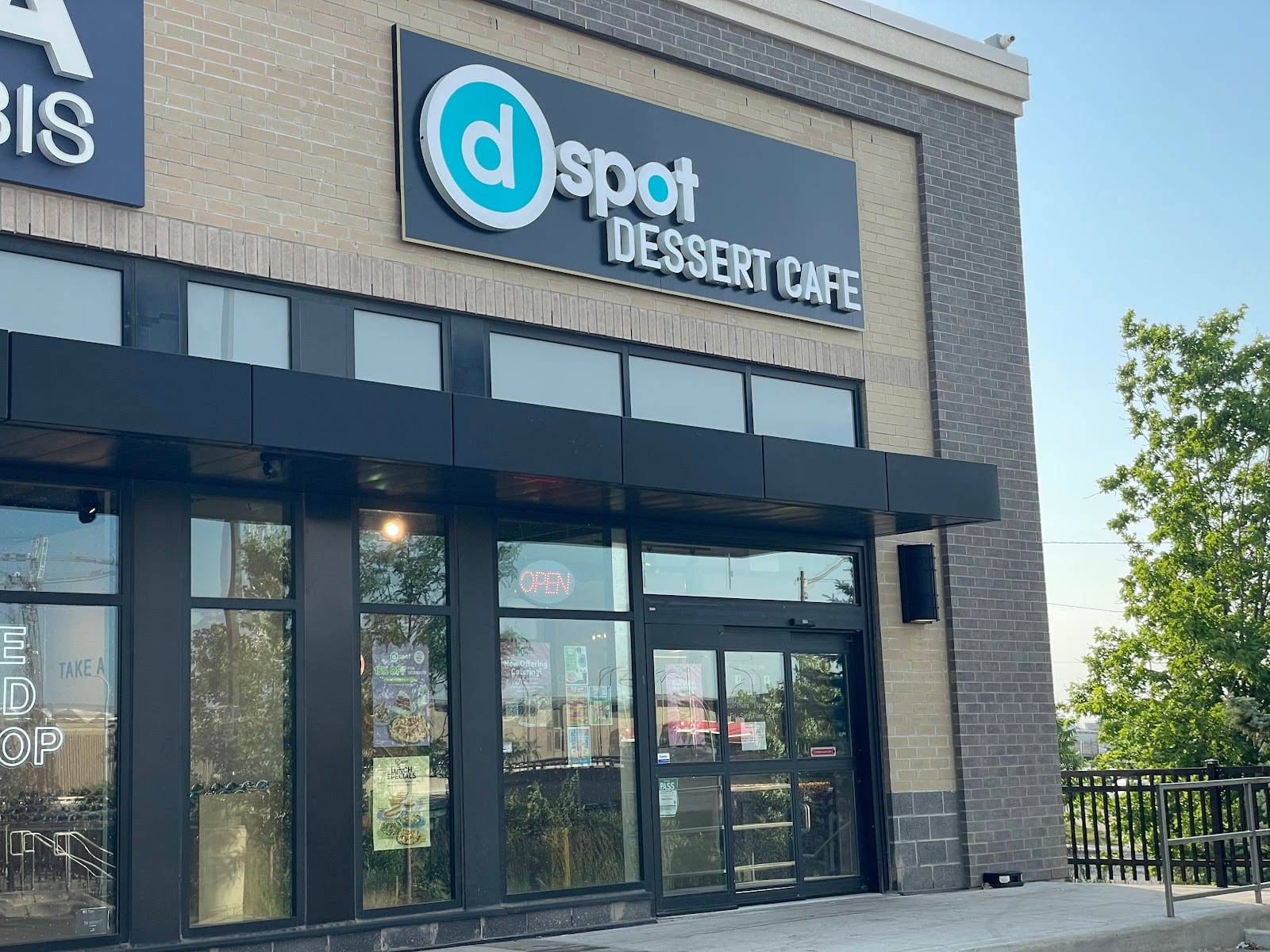 D Spot Dessert Cafe North York