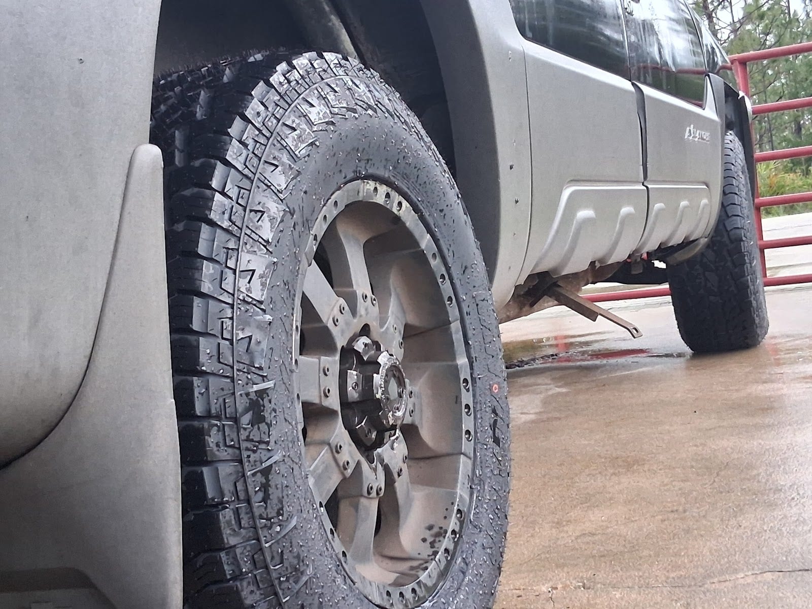 Jesus's Tires, photo 3