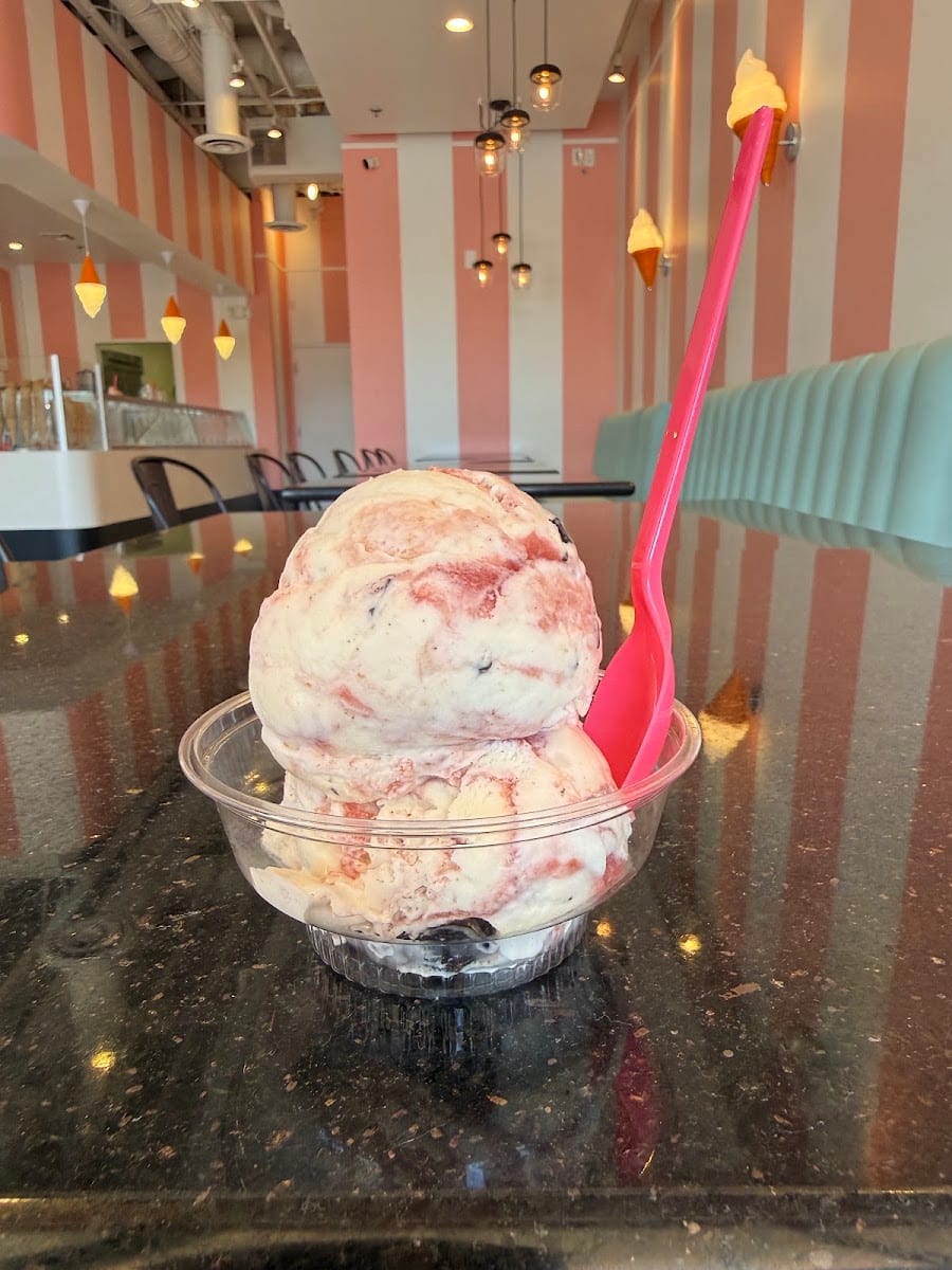 Petersen's Ice Cream and Cafe, photo 2