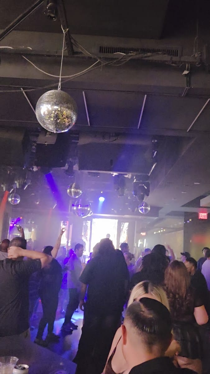 Troy Liquor Bar, photo 2