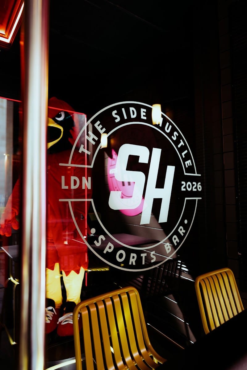 Side Hustle St. Paul's, photo 3