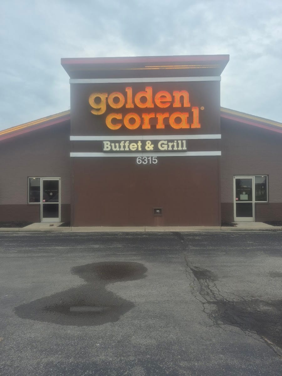 Golden Corral Buffet & Grill, photo 3