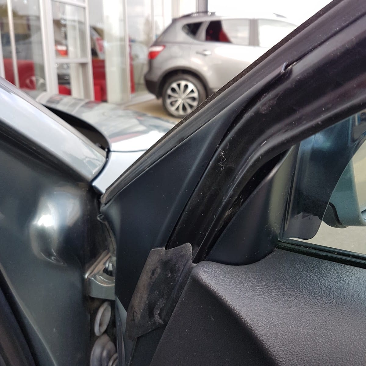 Advantage Repair Centre, photo 3