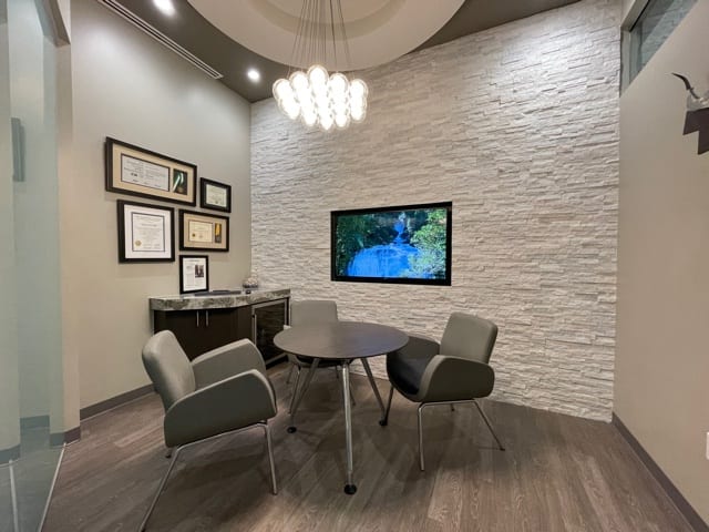 Advanced Dentistry & Implant Center, photo 4