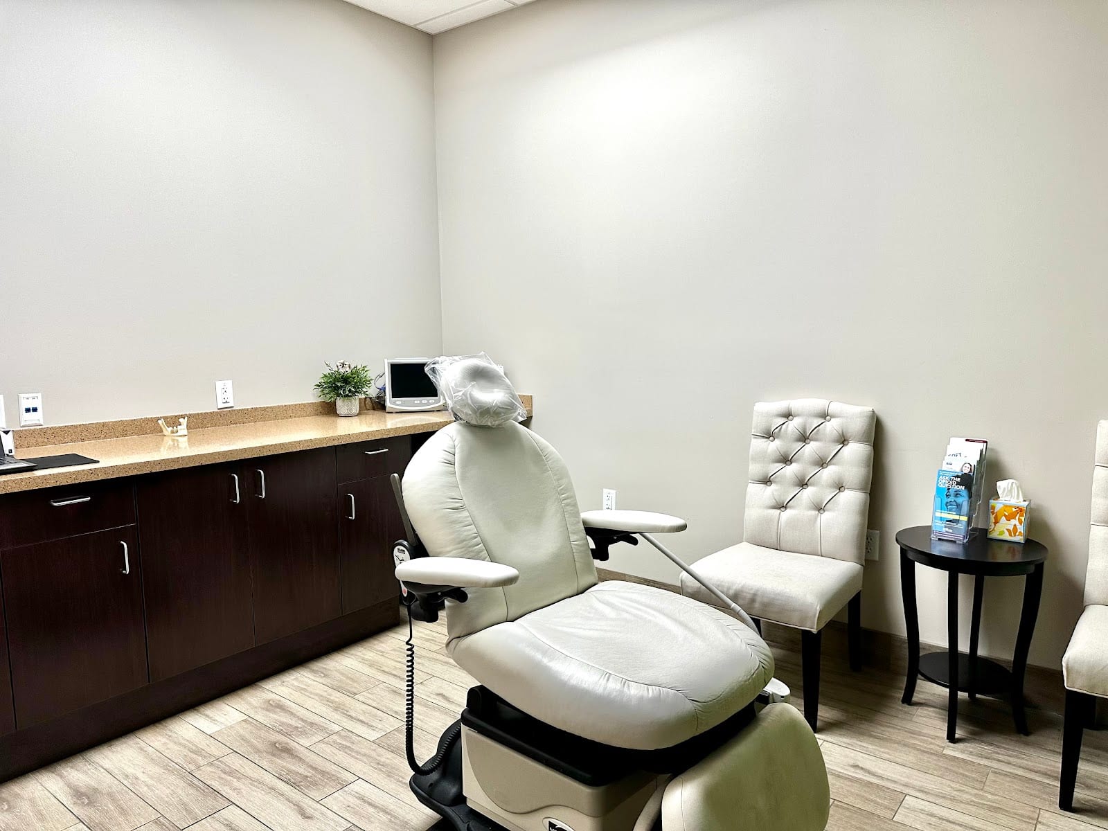 Wisdoms Oral Surgery, photo 4