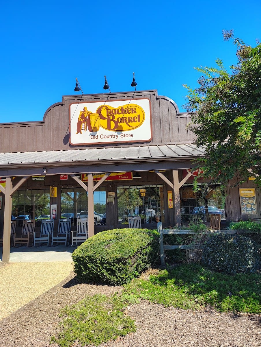 Cracker Barrel Old Country Store