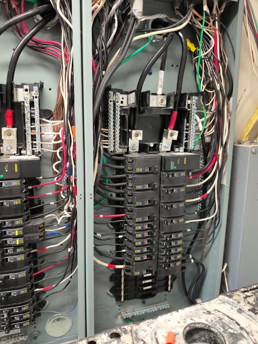 Coastal Electric SRQ, photo 2