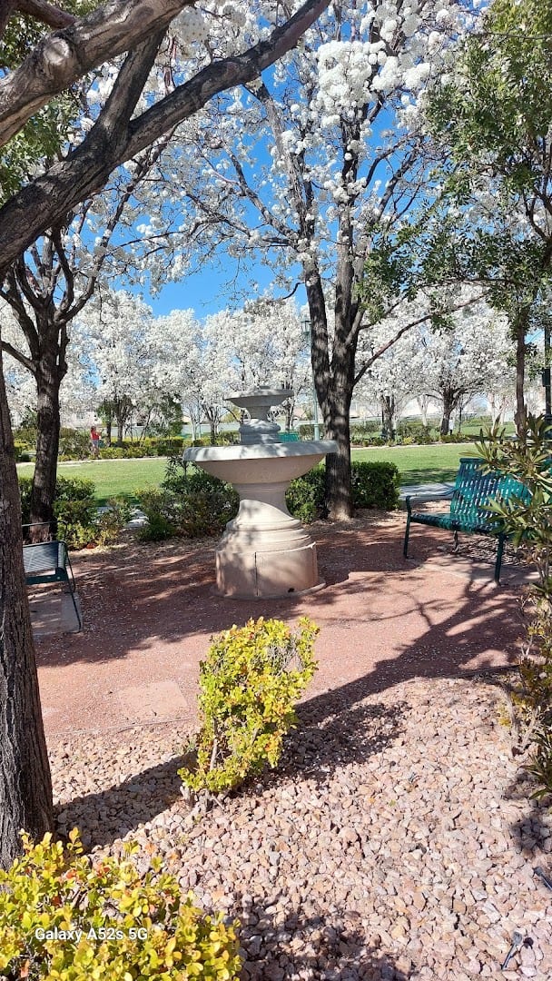 Gardens Community Center
