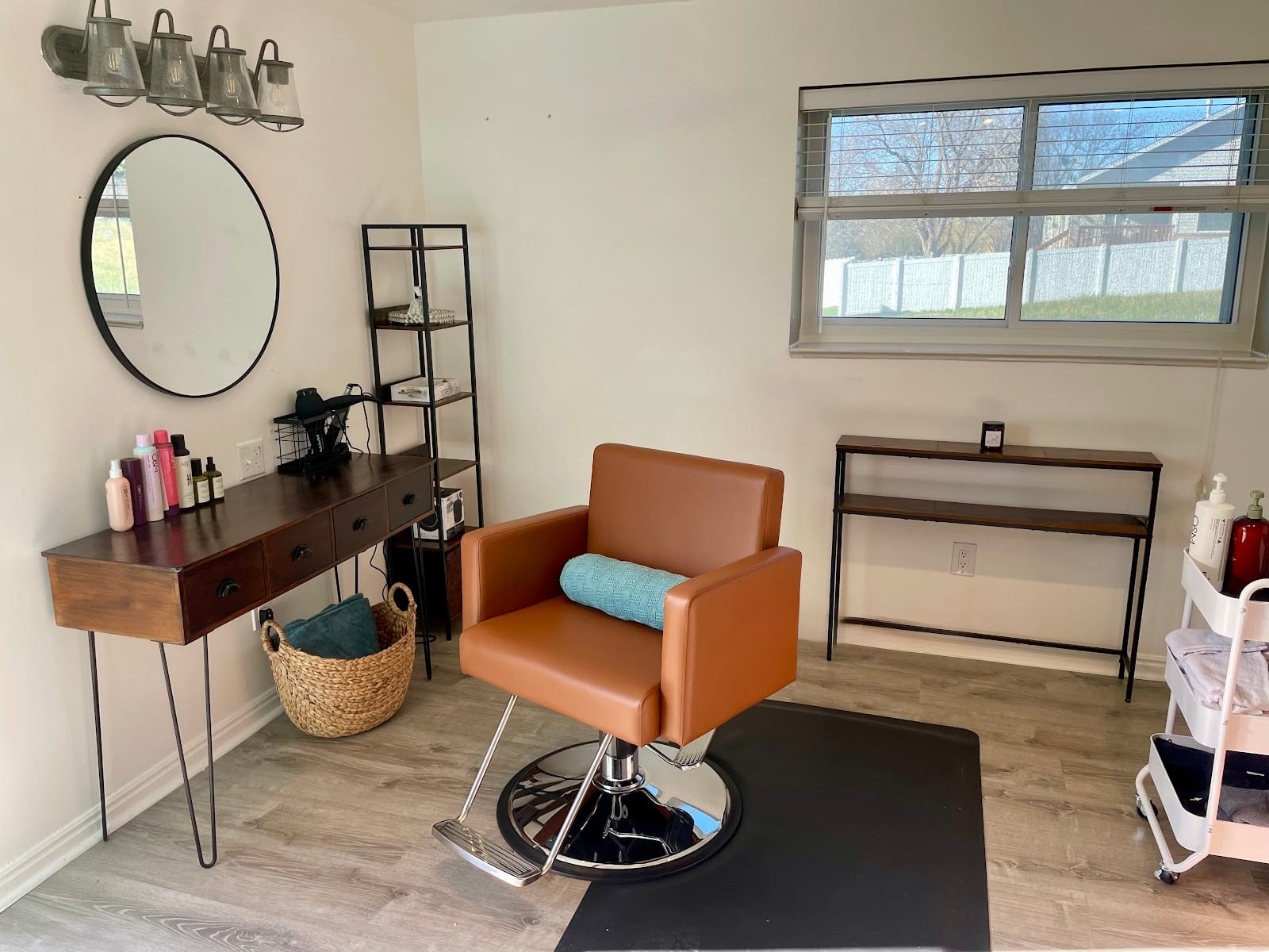 Lis Christensen - Holistic Hairstylist