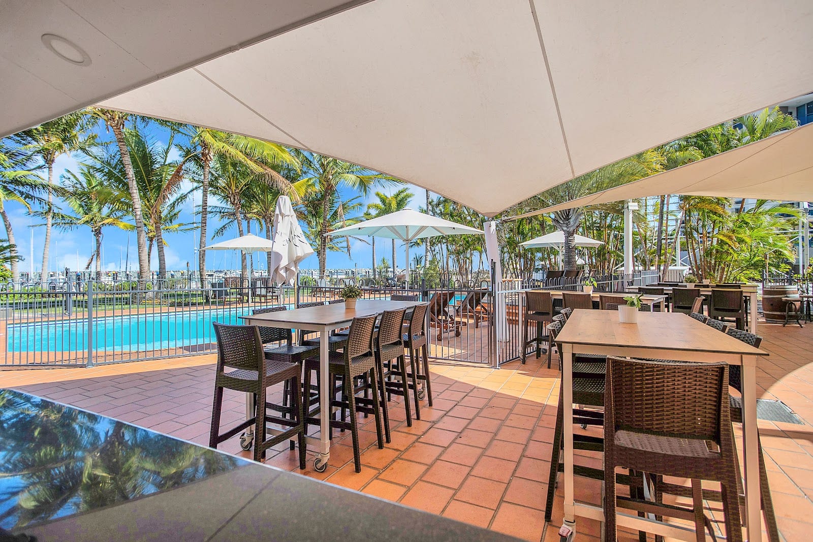 Latitude 21 Restaurant & Bar, photo 2