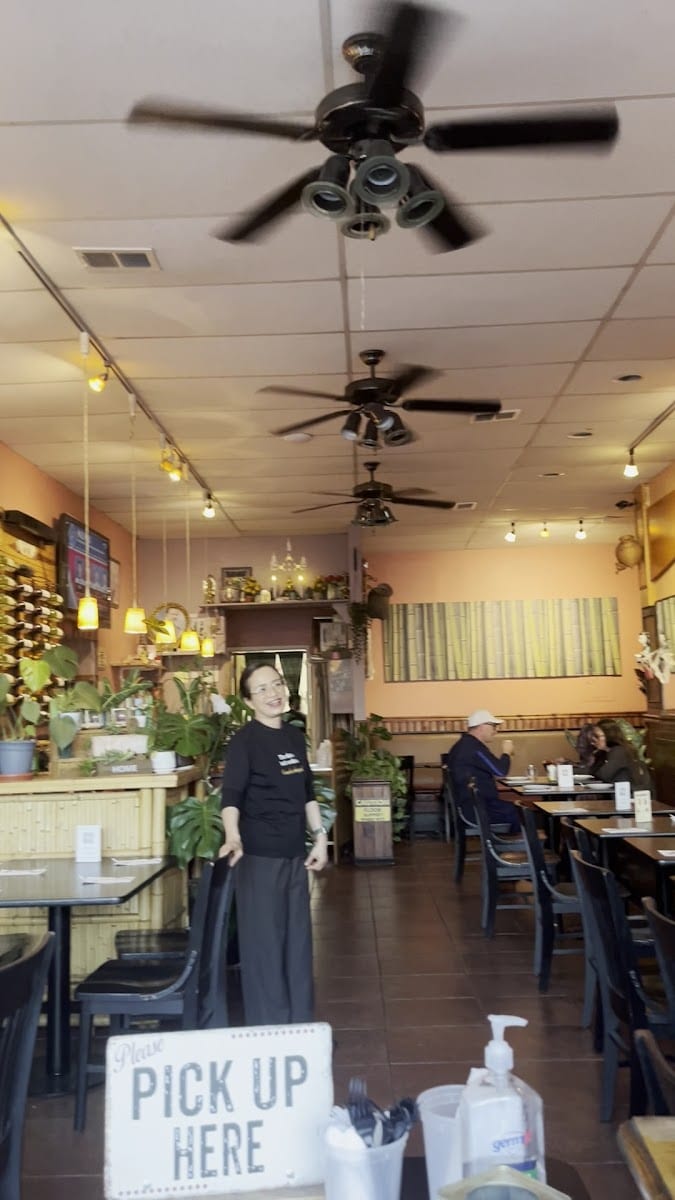 Sriracha Thai Cuisine, photo 3