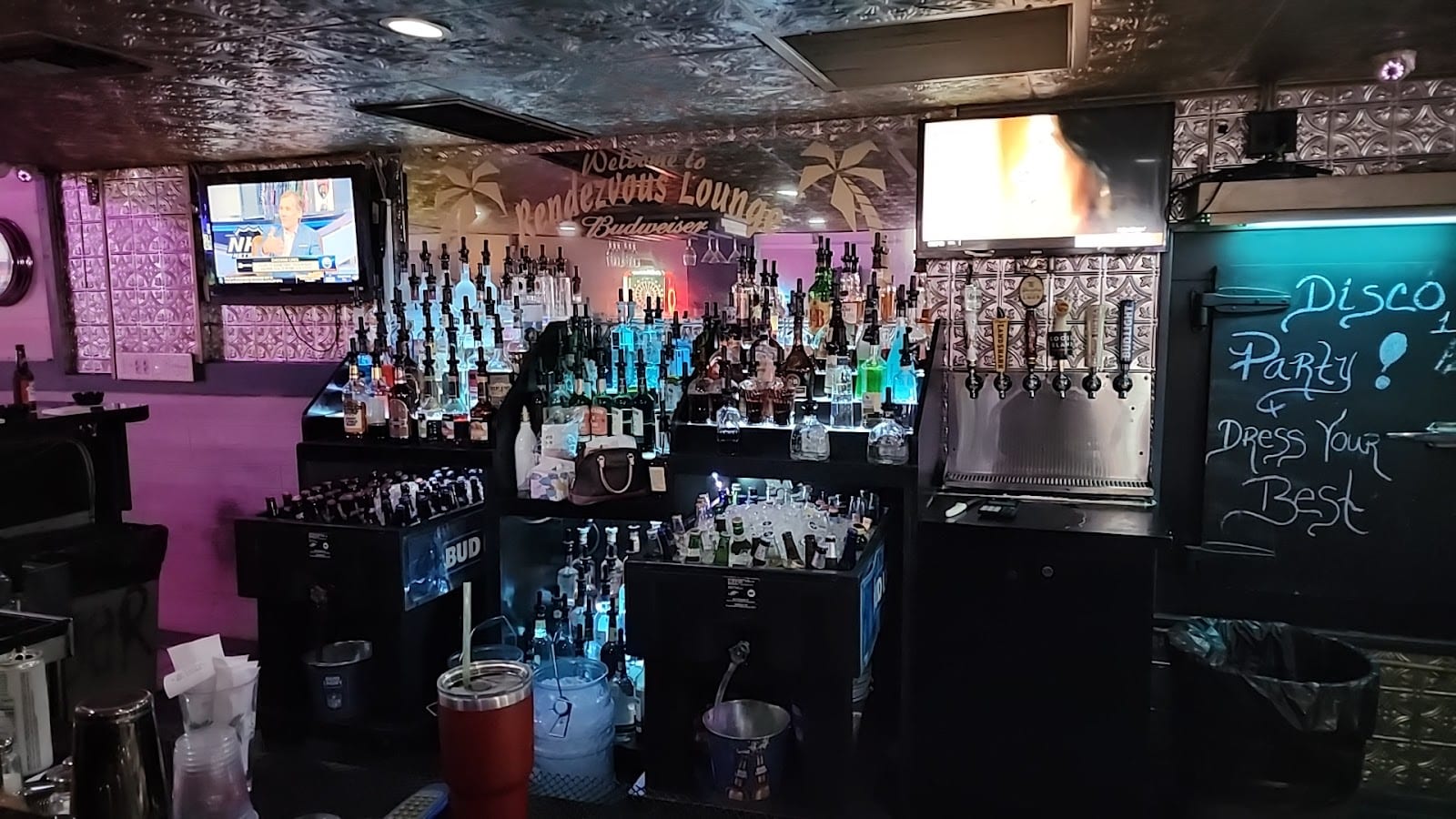 Rendezvous Lounge