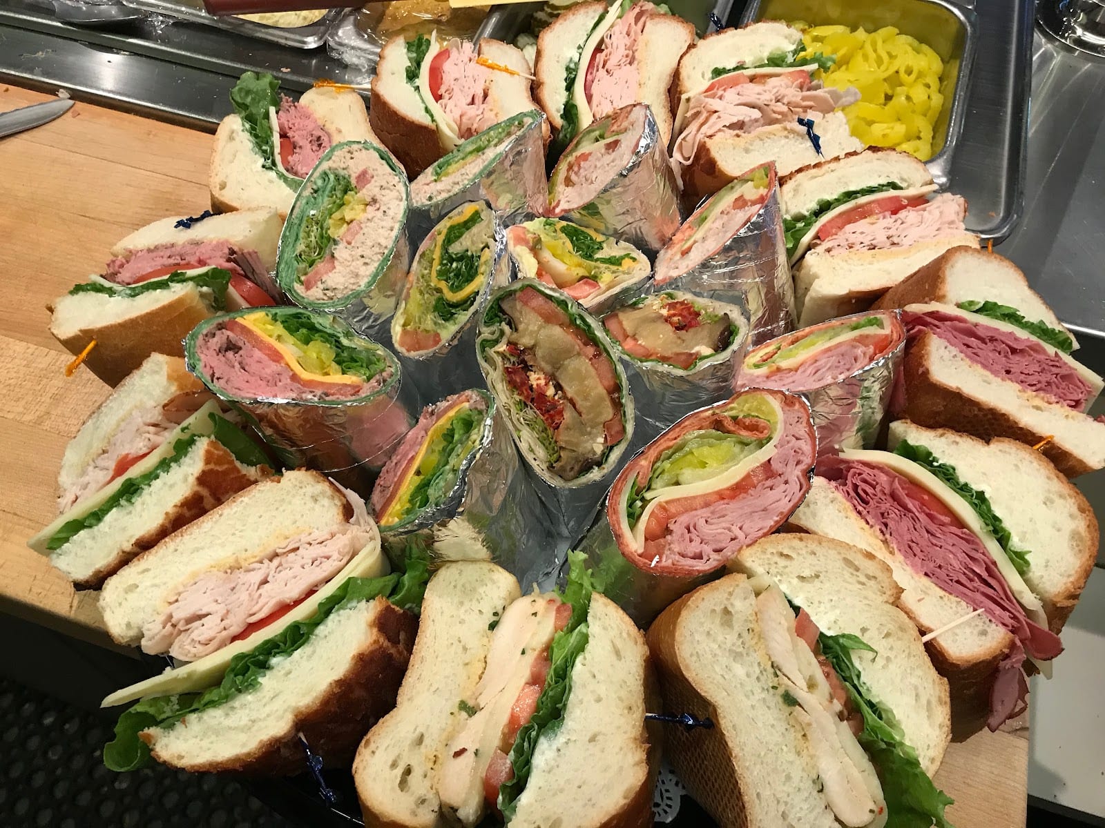 Le Regency Deli & Cafe, photo 3