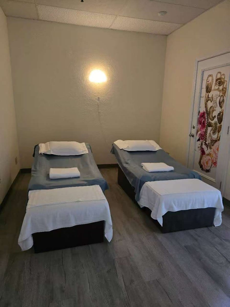 MM Reflexology Massage