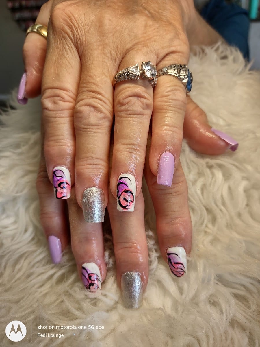 Pedi Lounge Nail Salon, photo 2
