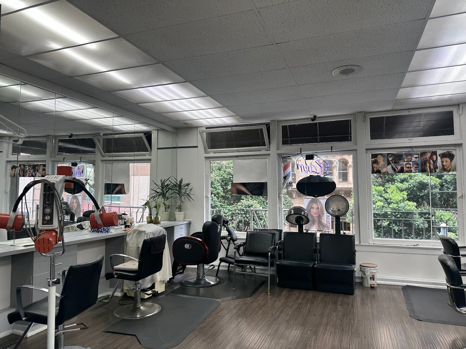 Annie's Hair and Nail Salon