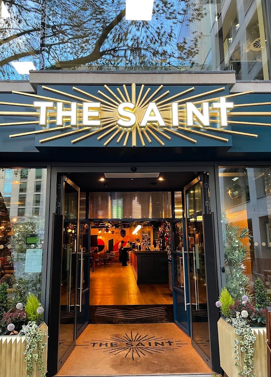 The Saint Bow Lane, photo 2