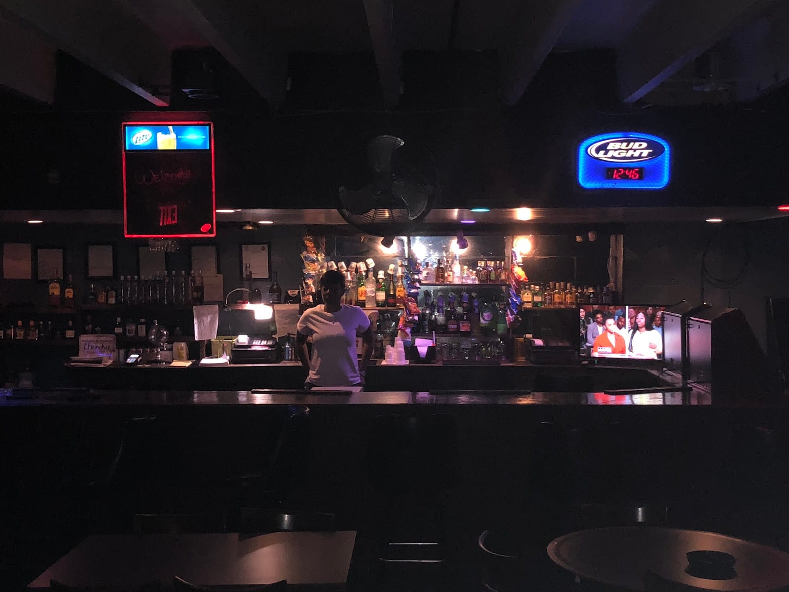 Brandi's Lounge, photo 2