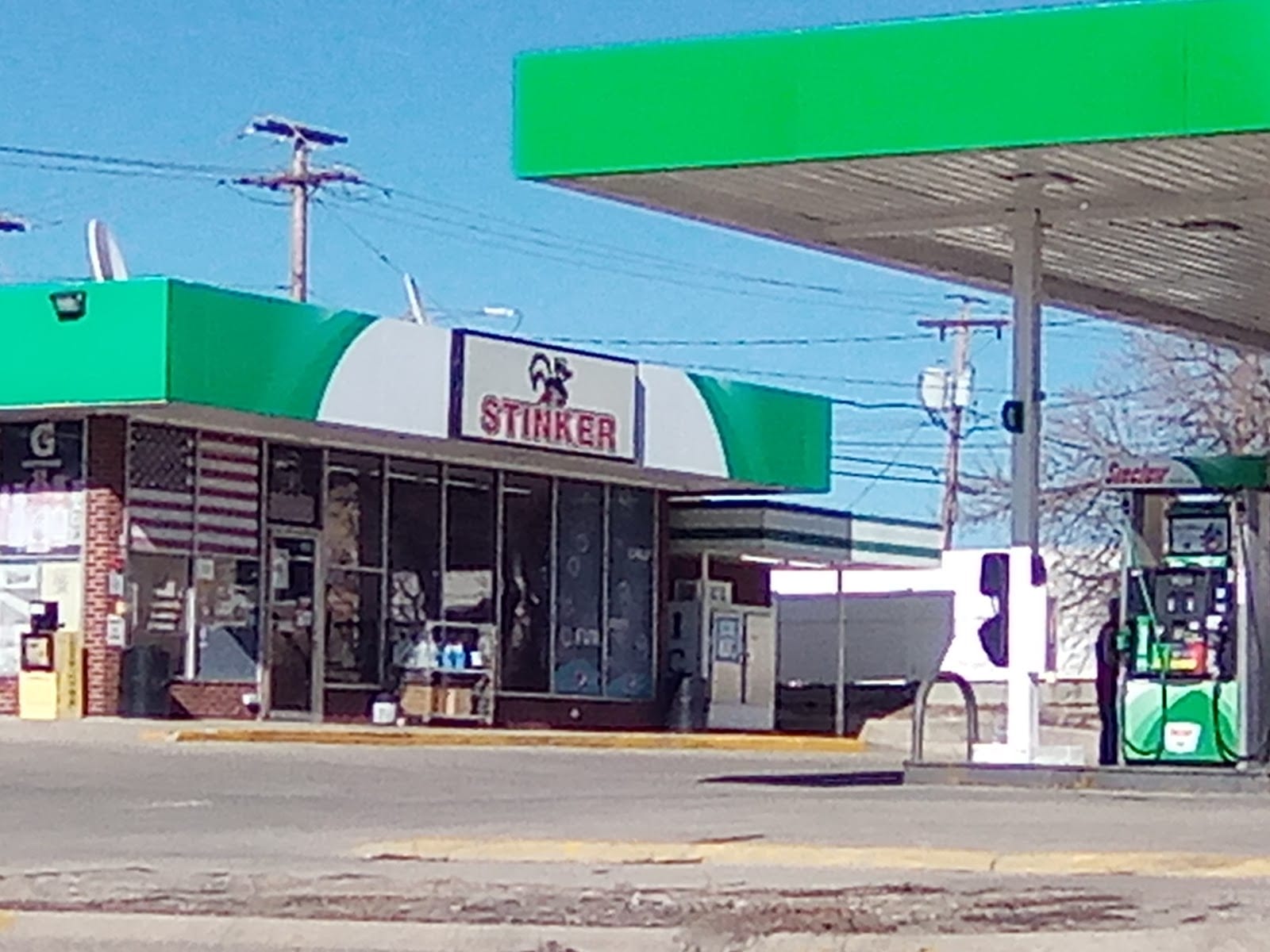 Sinclair Gas Station