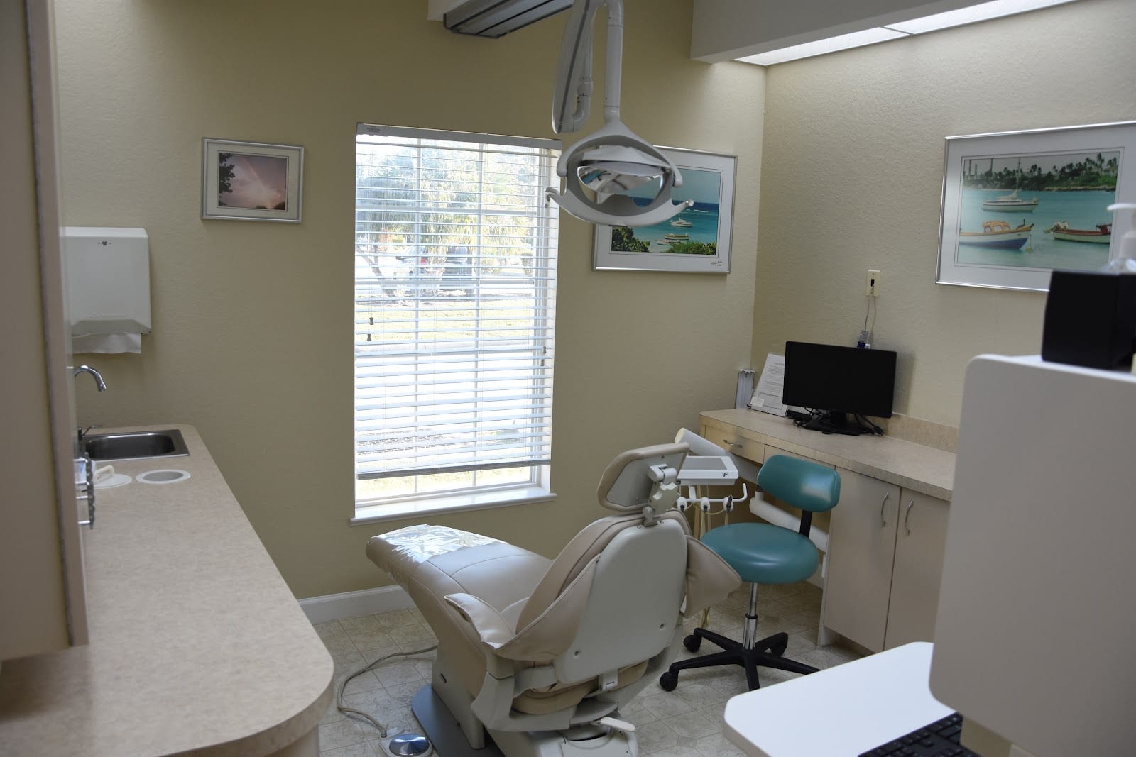 Sensitive Dentistry, photo 3