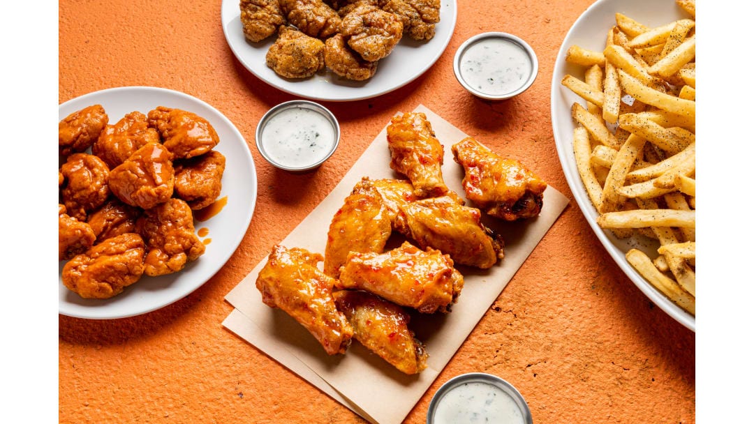 It's Just Wings, photo 2
