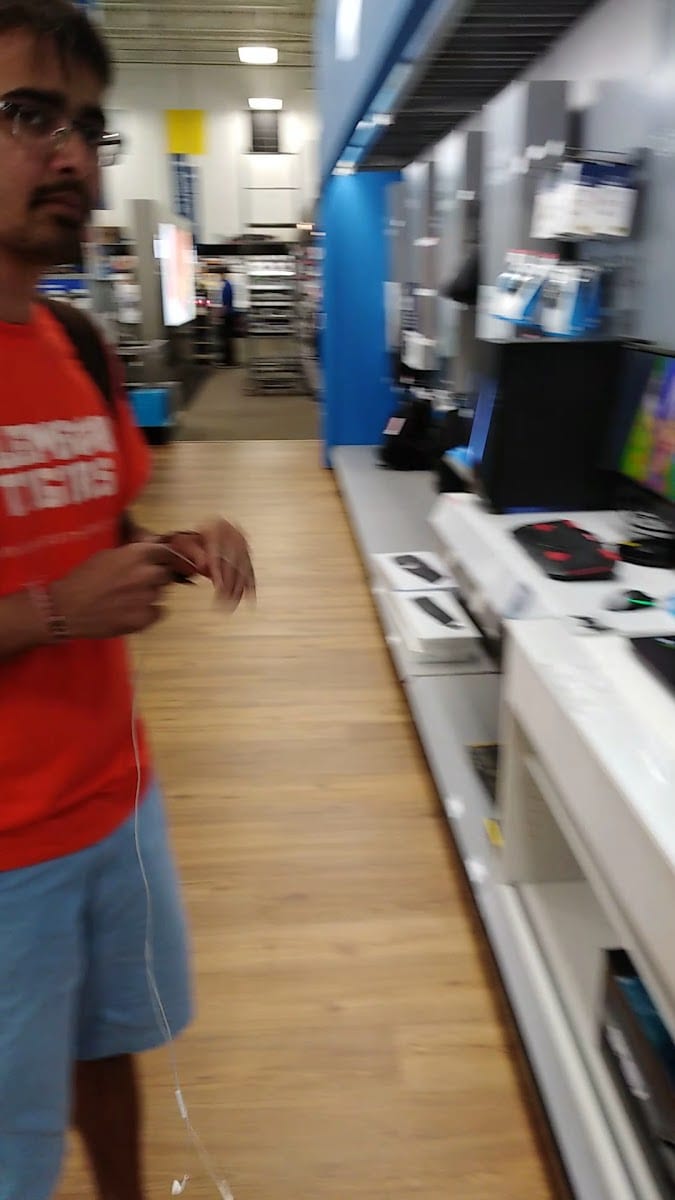 Best Buy, photo 3
