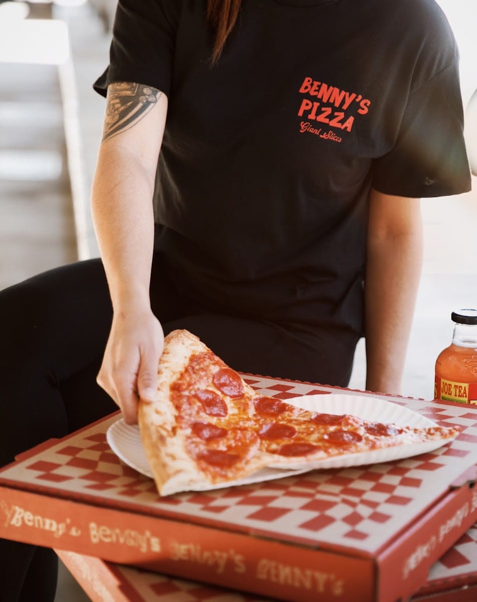 Benny Cantiere's Pizza