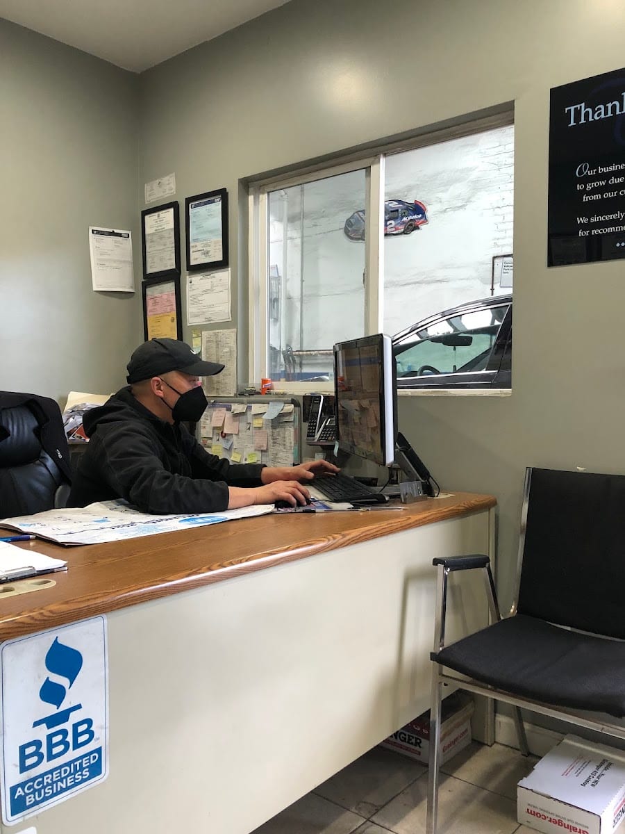 Chow's Automotive Inc, photo 3