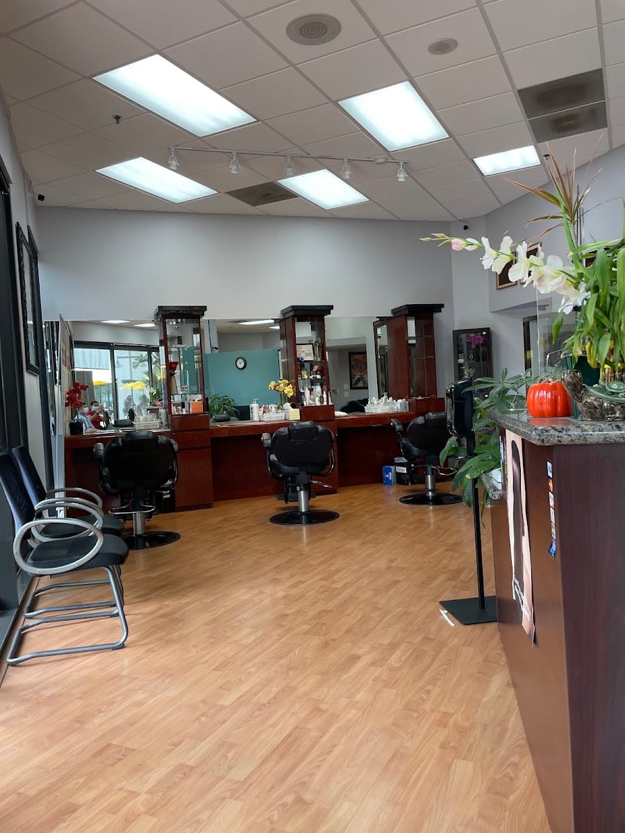 Sutra Threading And Hair Salon -Campus Dr.
