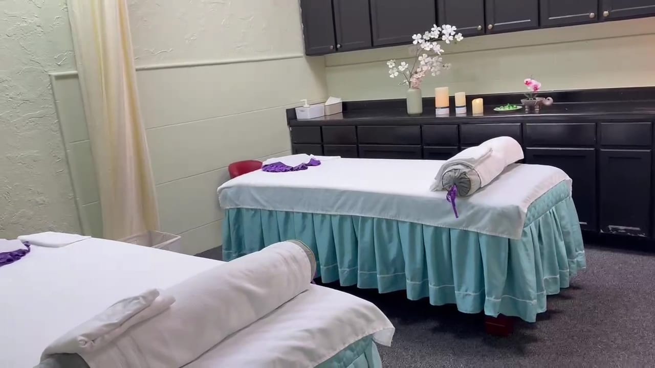 1+1 Foot Spa, photo 3