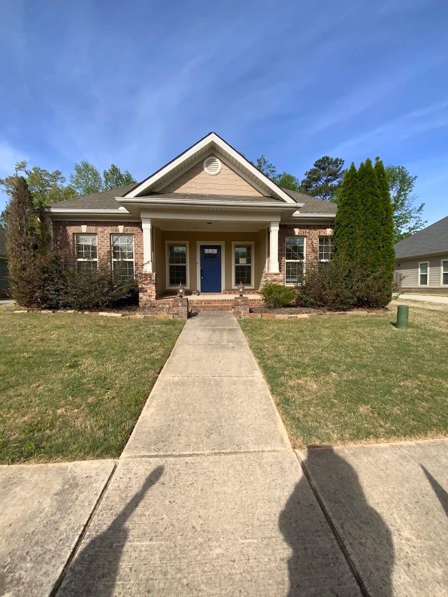 Christy League, Associate Broker at RE/MAX Unlimited, photo 2