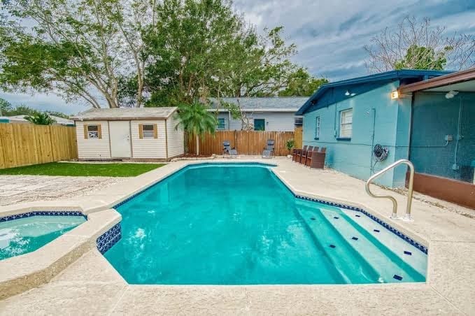 Adorable Oasis - Pool + Arcade - Ace Location, photo 2