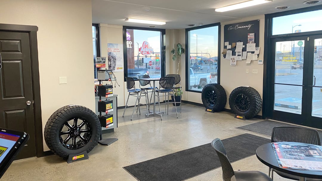Les Schwab Tire Center, photo 4